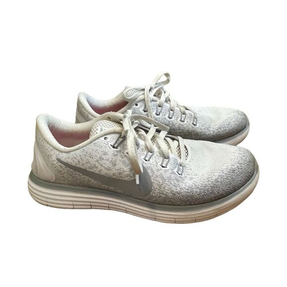 Nike Athletic‎ 'Free RN Distance Runners Sneakers Gray White Shoes Lightweight - Picture 2 of 11